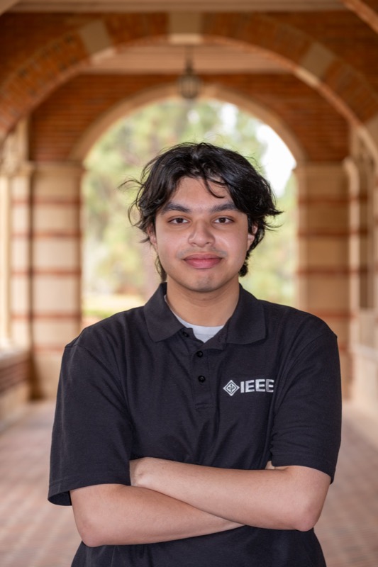 Neil Khan